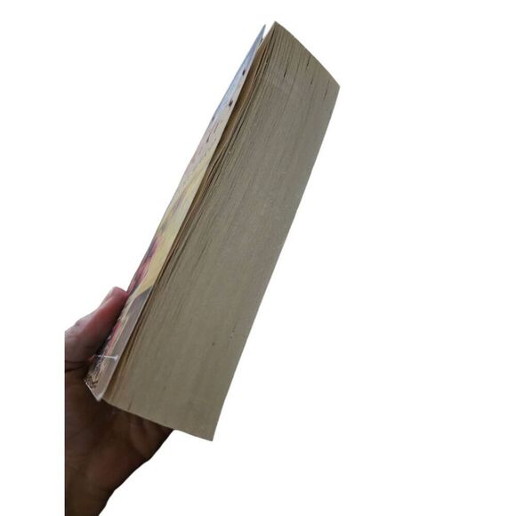 The apple orchard by Susan Wiggs mira books isbn 9780778318330 - Picture 3 of 5